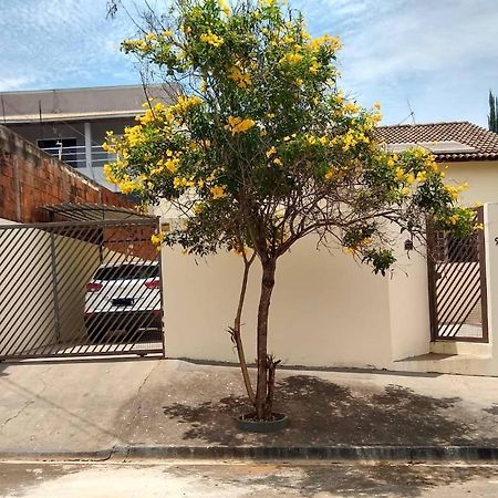 Bela Casa Com Churrasqueira E Estacionamento Villa โอลิมเปีย ภายนอก รูปภาพ